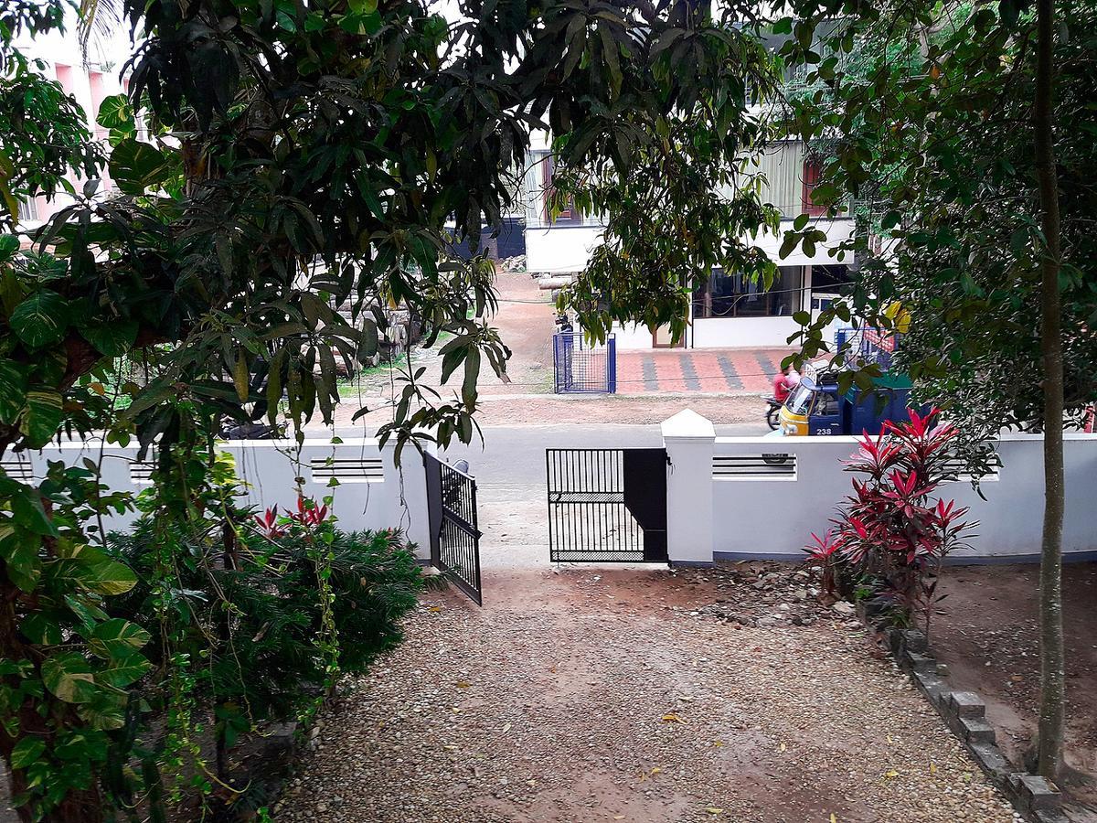 AlappuzhaAham Yoga Nest住宿加早餐旅馆 外观 照片